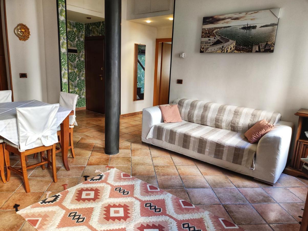 Sarika House Appartement Mestre Buitenkant foto